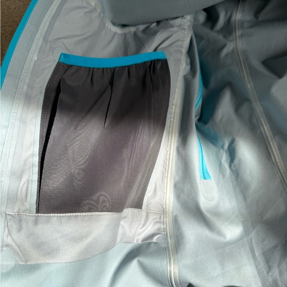 Arc’teryx Alpha SV - Large - Picture 16 of 16